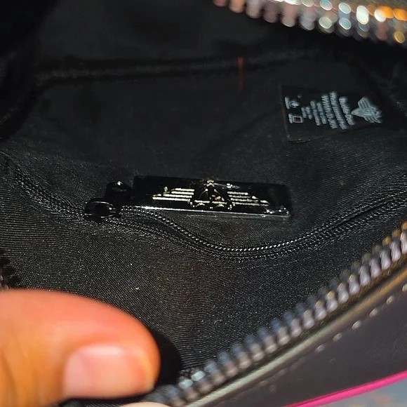 Double-Sided Joker & Batman Crossbody Bag – DC Comics - Picture 11 of 11